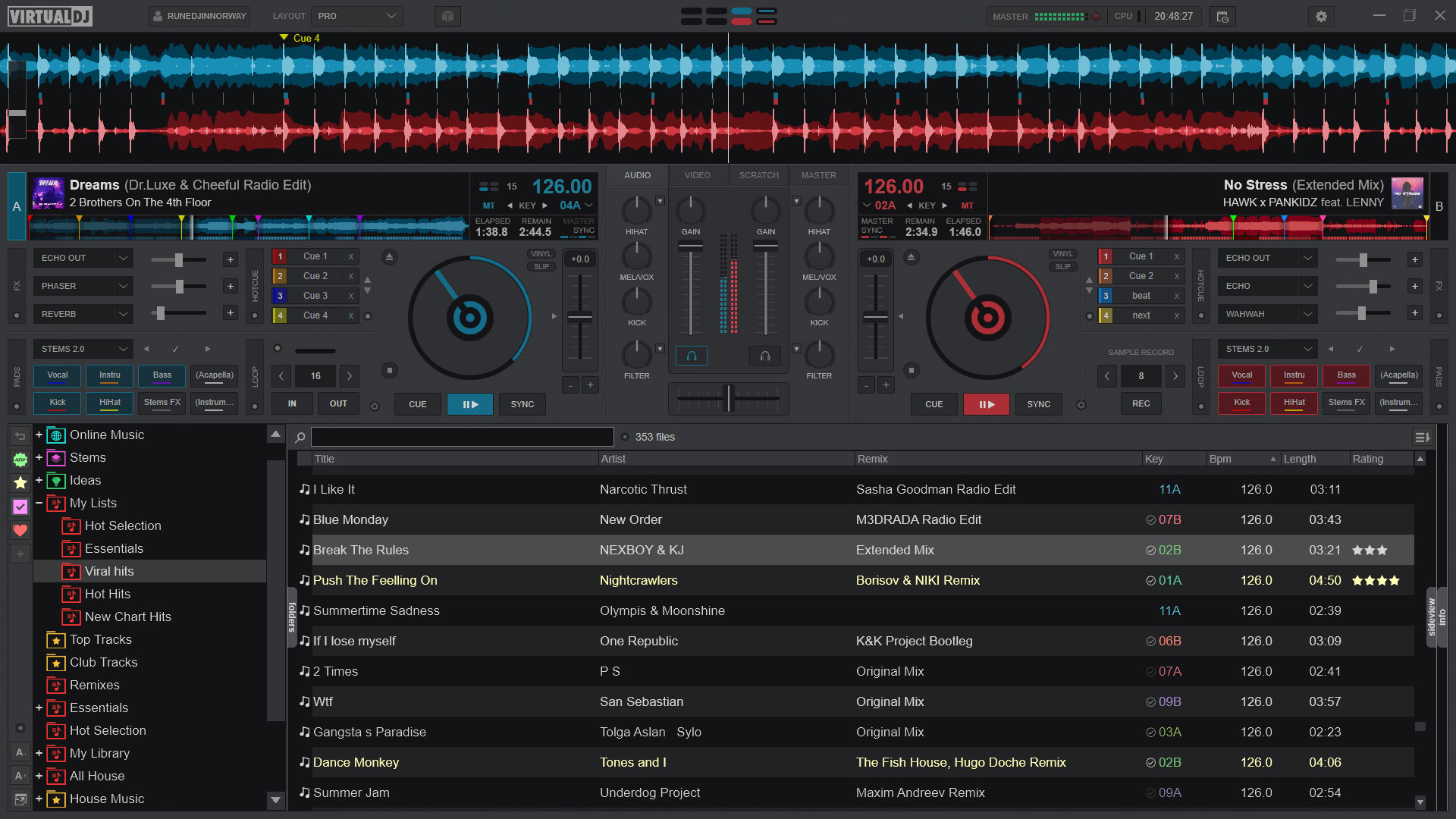 Полный интерфейс VirtualDJ с двумя деками, браузером, волновыми формами и микшером