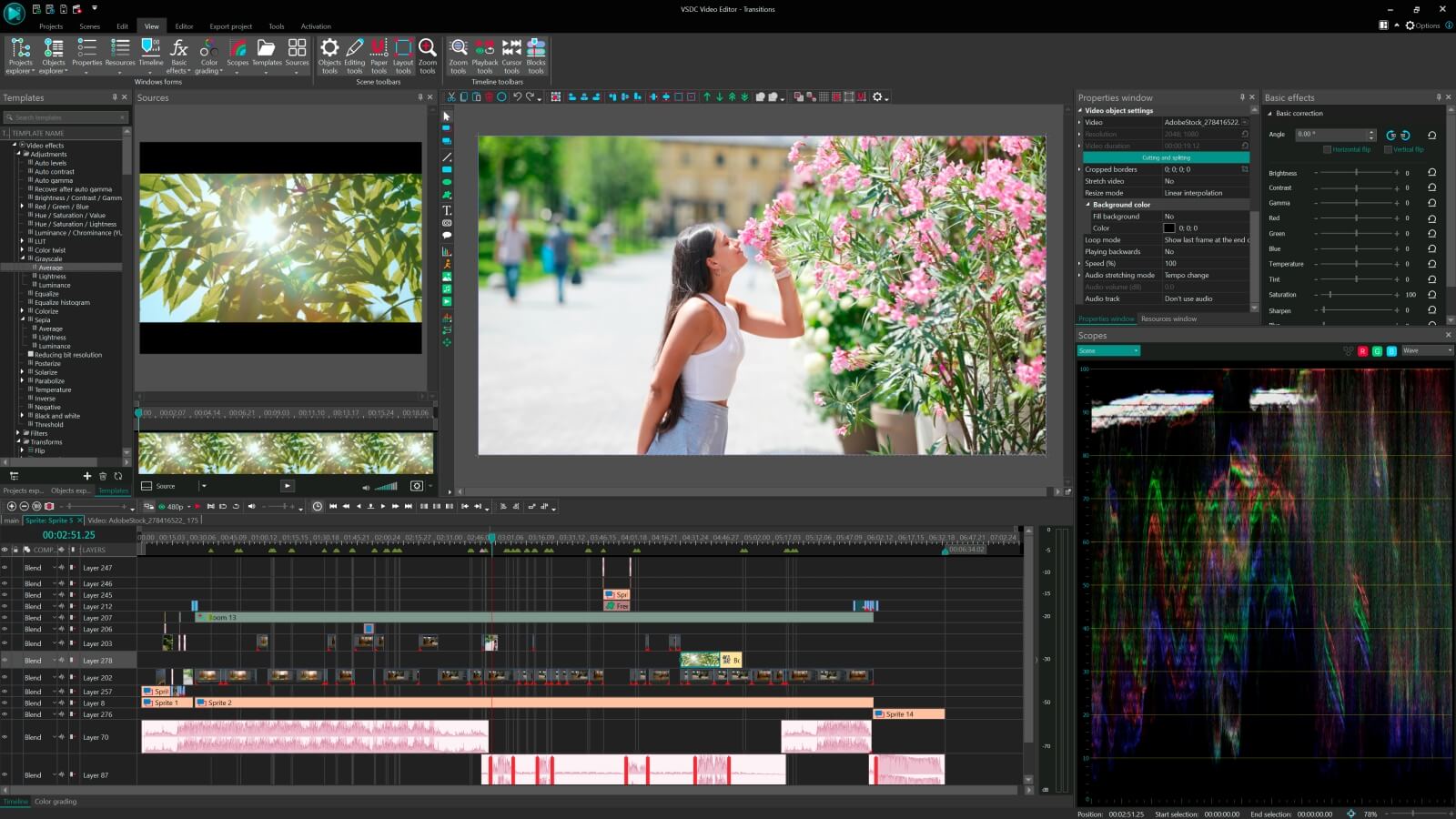 Интерфейс VSDC Free Video Editor с монтажной областью и панелью проектов