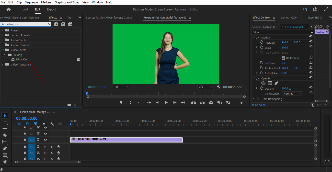 Premiere Pro: Ultra Key настраивается через Effect Controls после применения эффекта к клипу