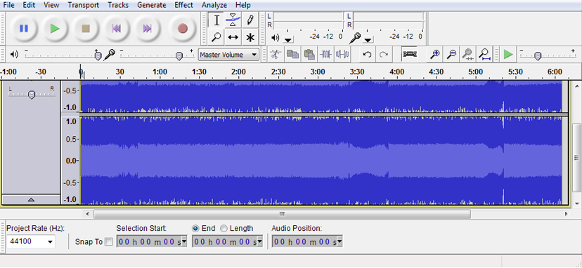 Открытый аудиофайл в Audacity