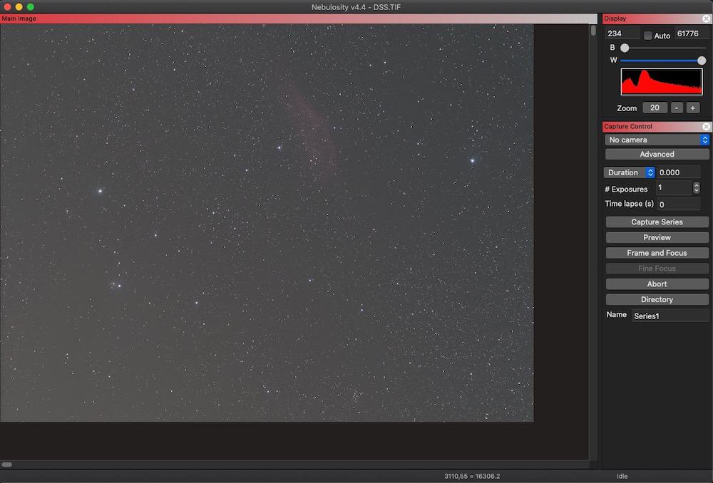 Главное окно Nebulosity с изображением, панелью Display и Capture Control