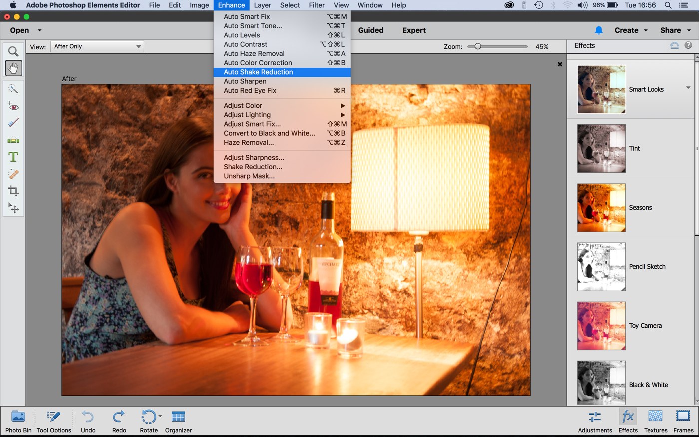 Меню Enhance с командами Auto Shake Reduction и Shake Reduction в Photoshop Elements