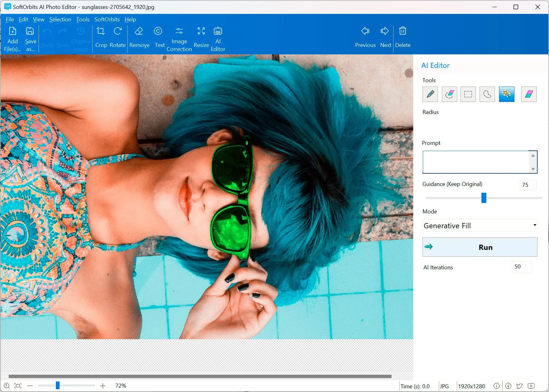 Главное окно SoftOrbits Photo Editor с панелью AI Editor