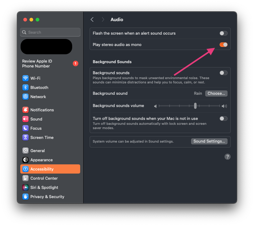 Переключатель Play stereo audio as mono в актуальном интерфейсе macOS