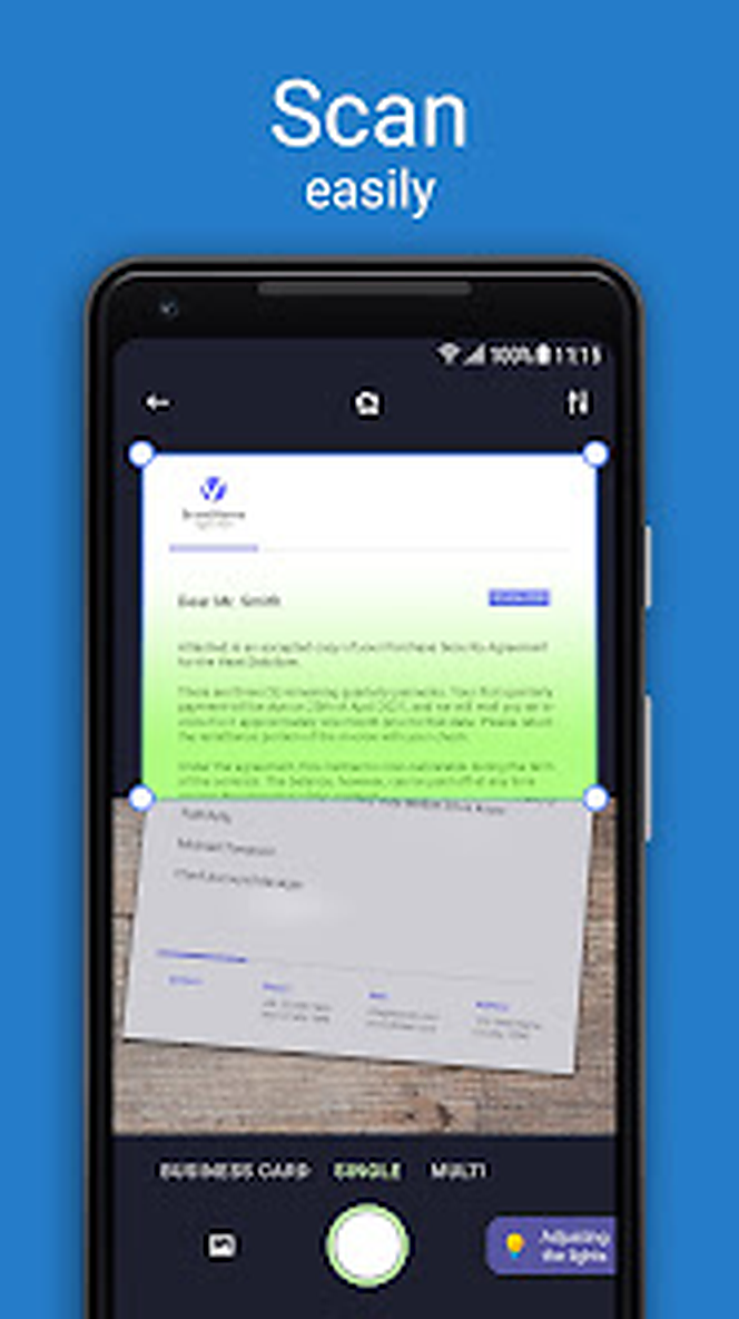 Экран Scan Hero с рамкой документа и режимами камеры на телефоне