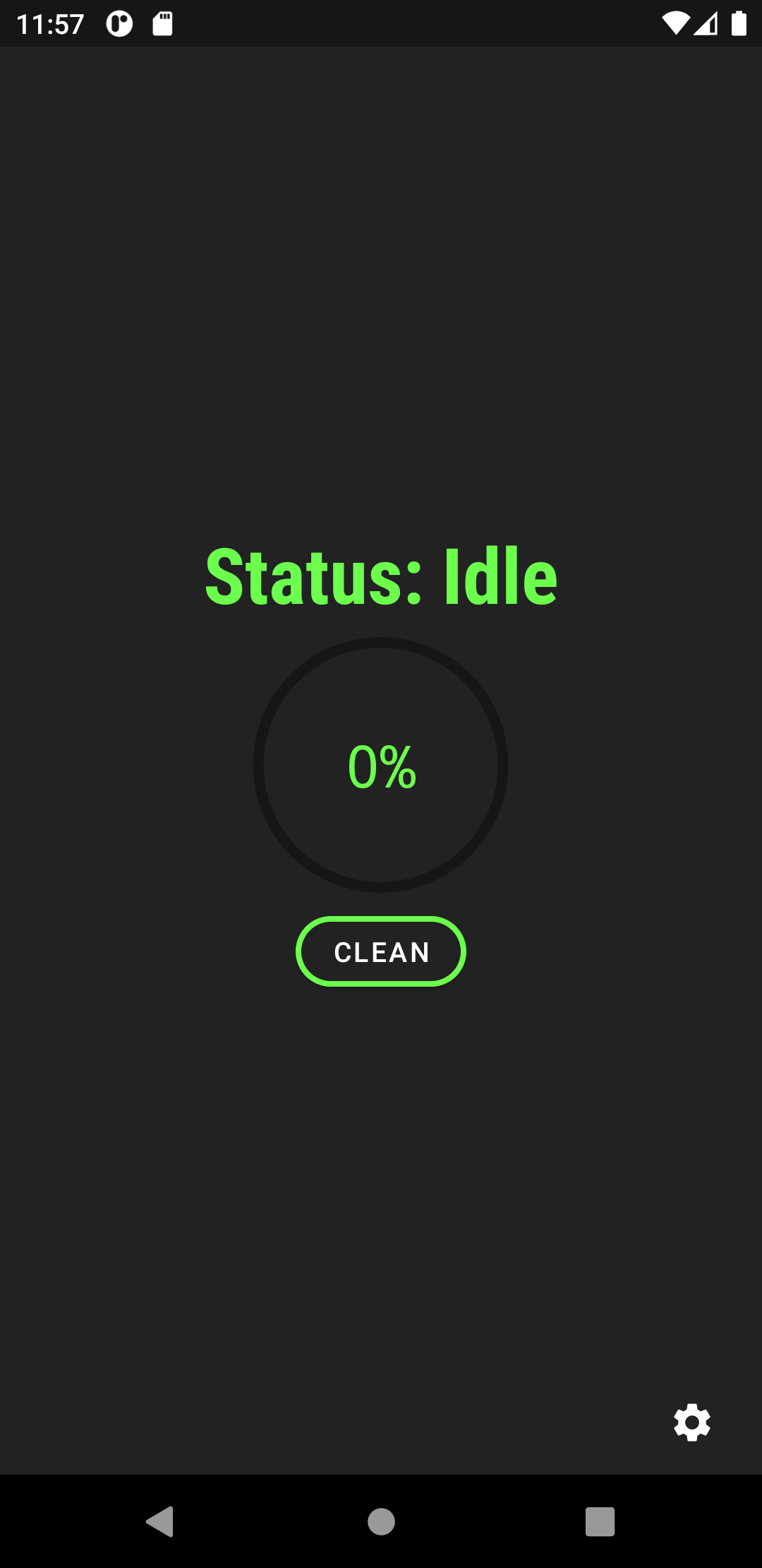 LTE Cleaner FOSS — стартовый экран Status: Idle с кнопкой CLEAN
