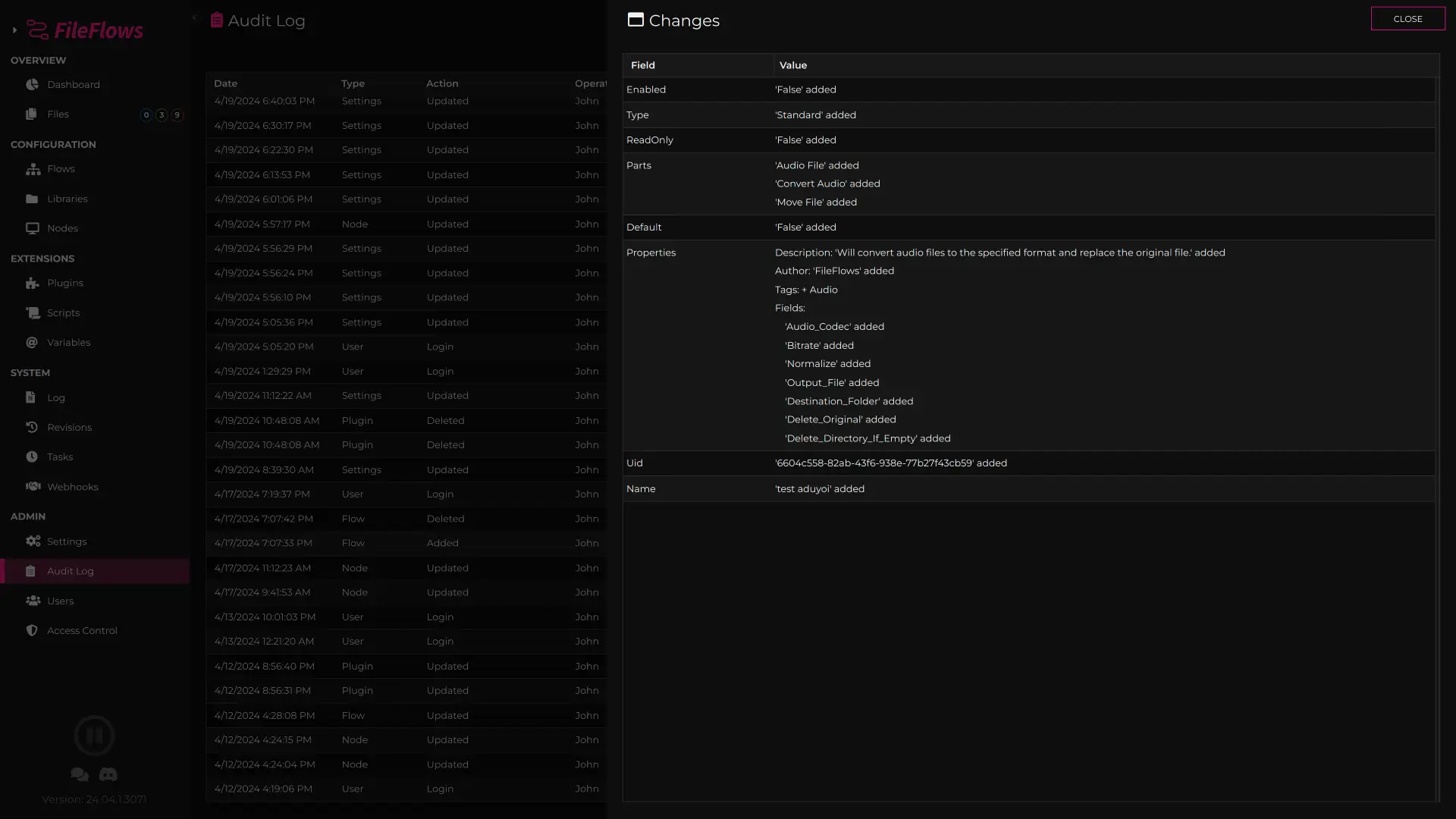 Audit Log с историей изменений и подробностями выбранного события