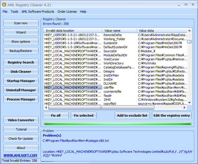 Главное окно AML Free Registry Cleaner со списком найденных записей