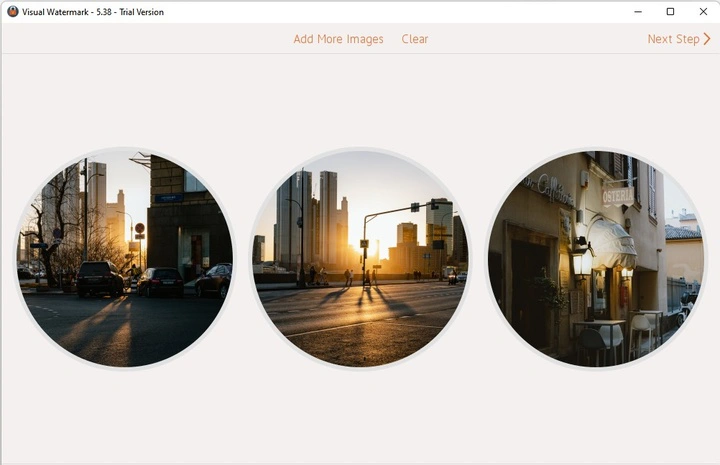 Экран Visual Watermark после добавления нескольких фотографий