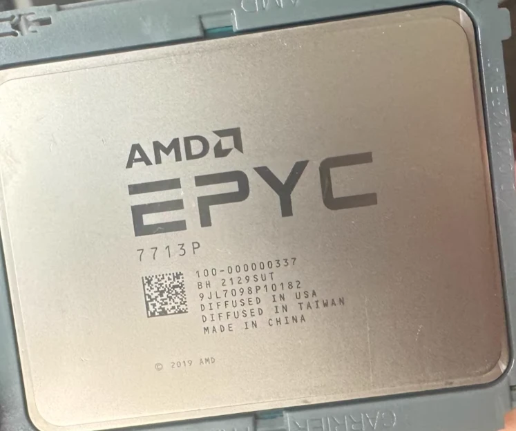 AMD EPYC 7713P с маркировкой 7713P и OPN 100-000000337