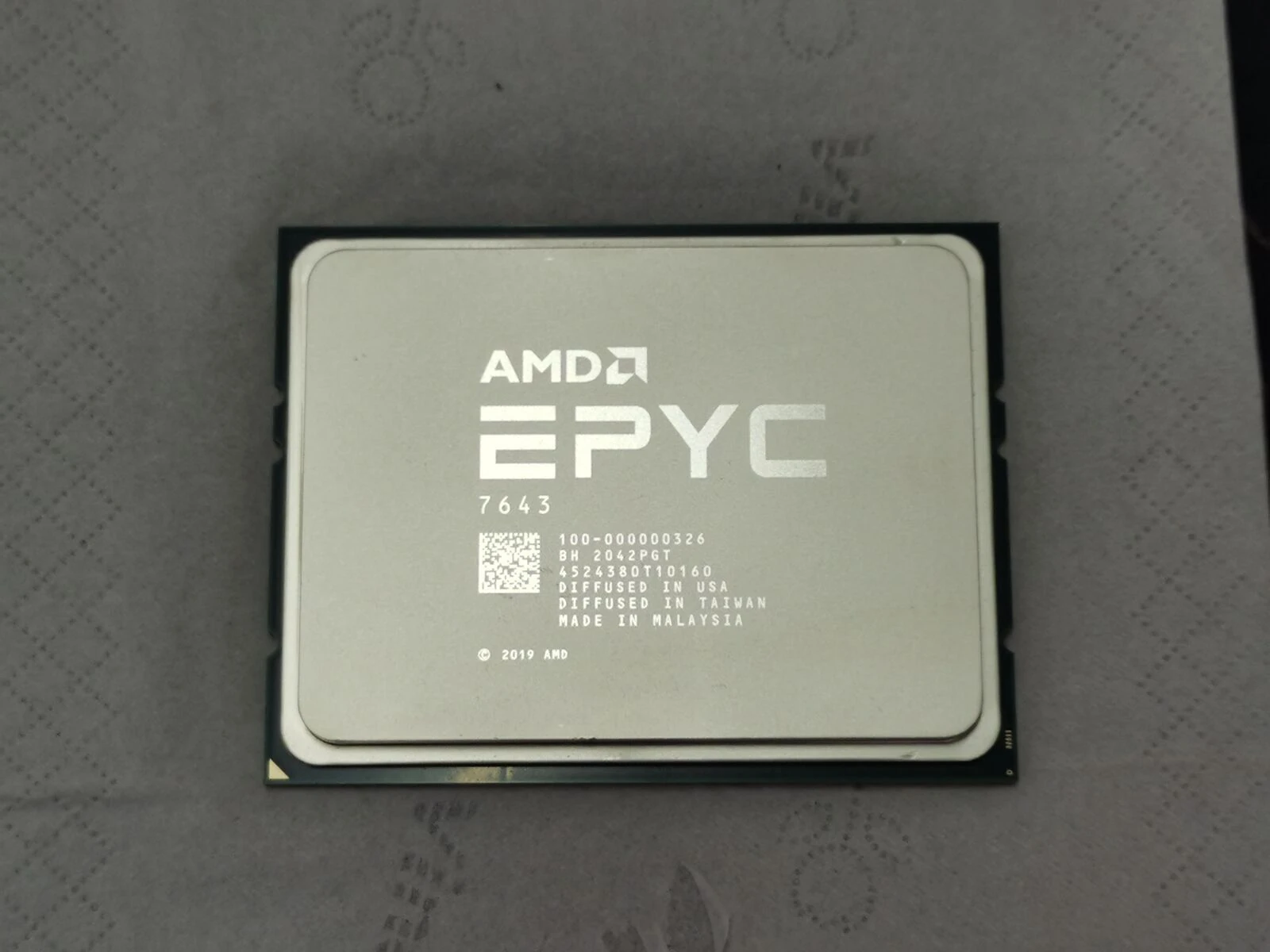 AMD EPYC 7643, OPN 100-000000326