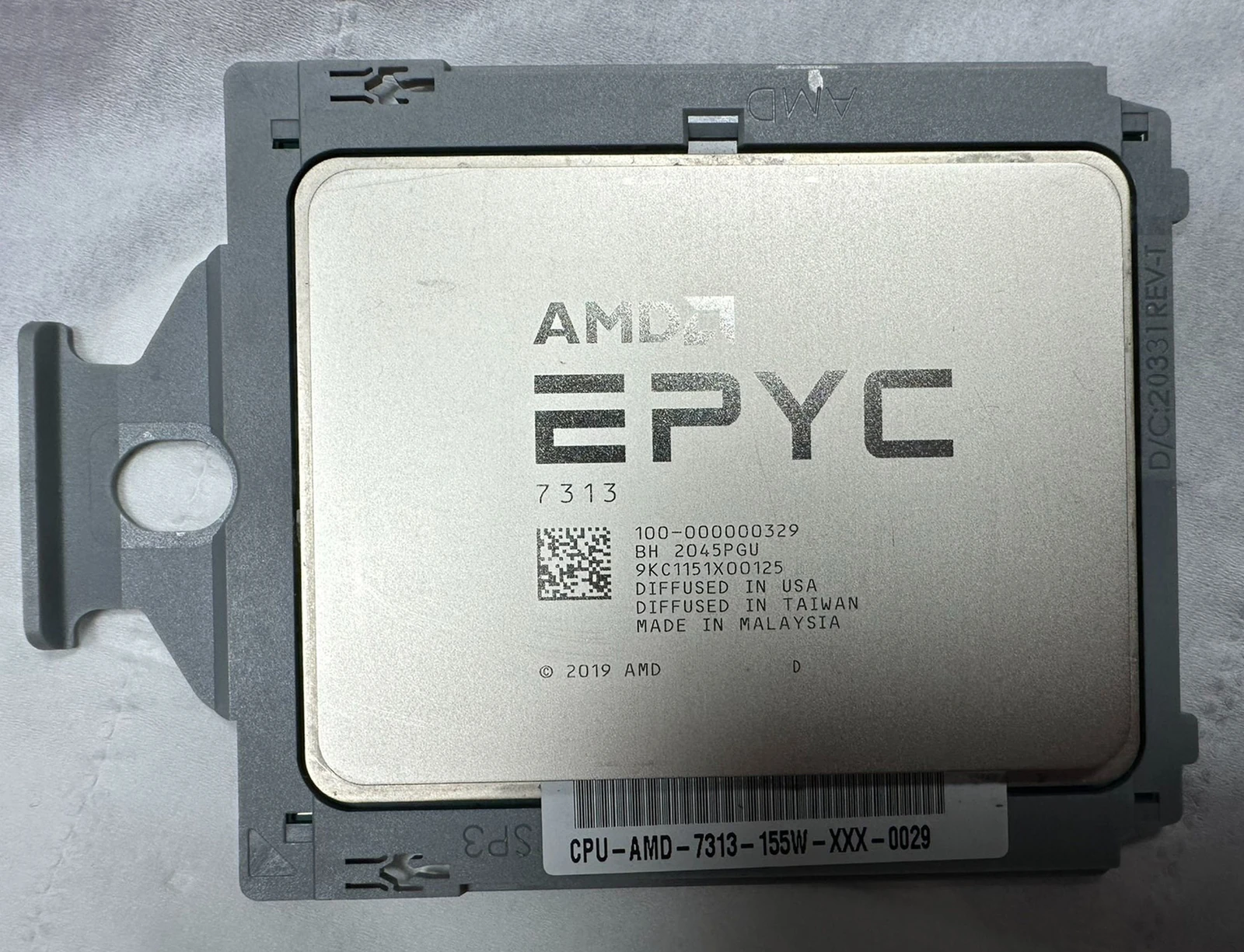 AMD EPYC 7313 с маркировкой 100-000000329