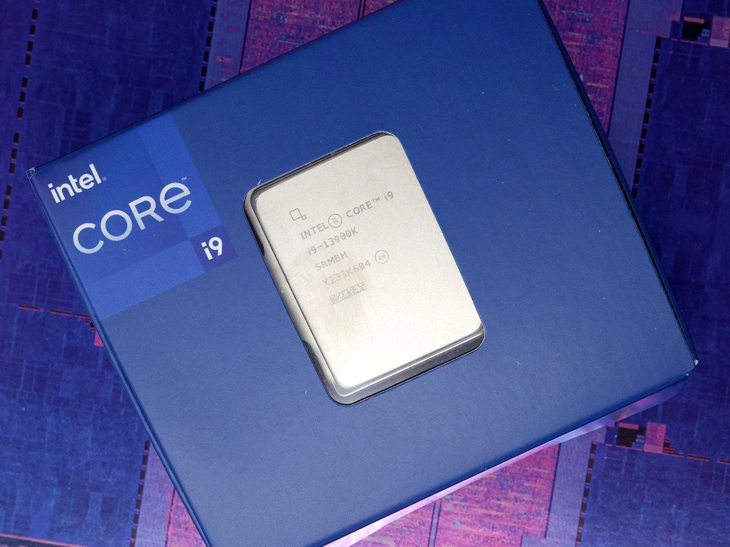 Intel Core i9-13900K — реальный процессор на фирменной коробке
