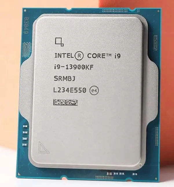 Intel Core i9-13900KF с маркировкой i9-13900KF SRMBJ