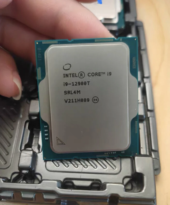 Intel Core i9-12900T с маркировкой SRL4M