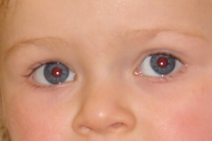 Fix Red Eyes: до