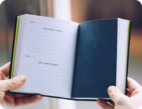 SnapEdit — удаление текста и ручная доработка результата